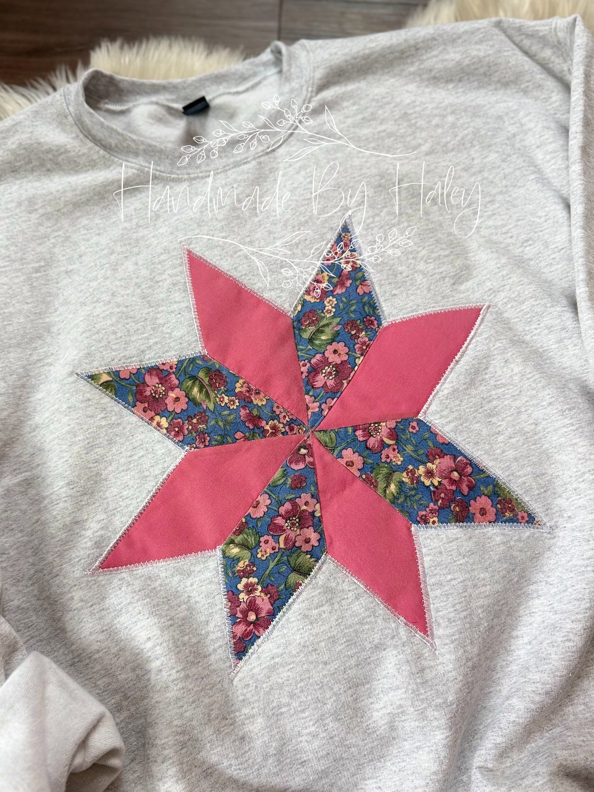 XL Pink Star Quilt Crewneck