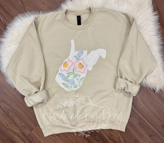 XL Floral Embroidered West Virginia Crewneck