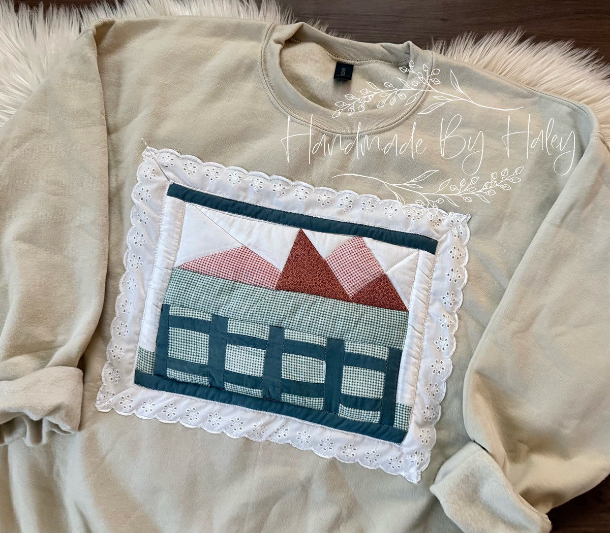 XL Quilted Mountain Crewneck