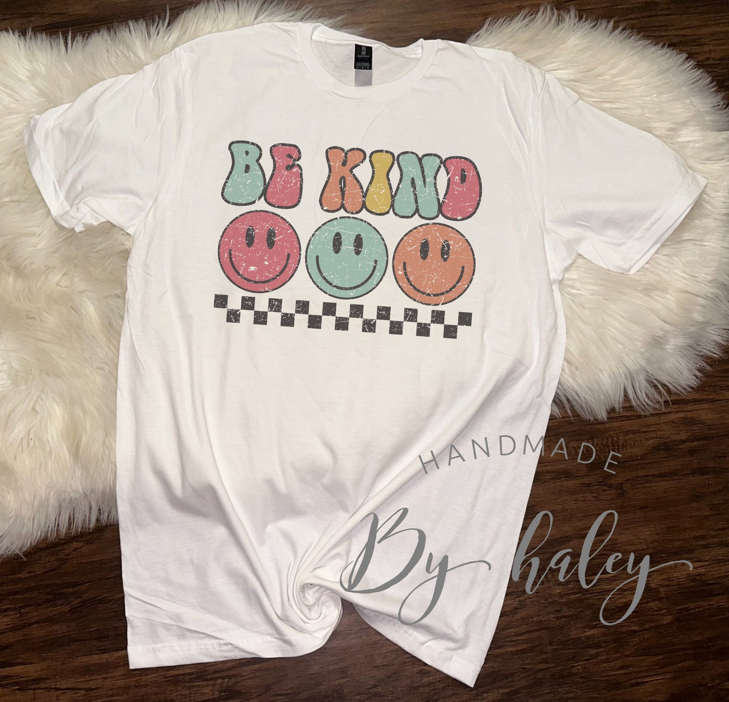 Be Kind Retro Smiley T-shirt