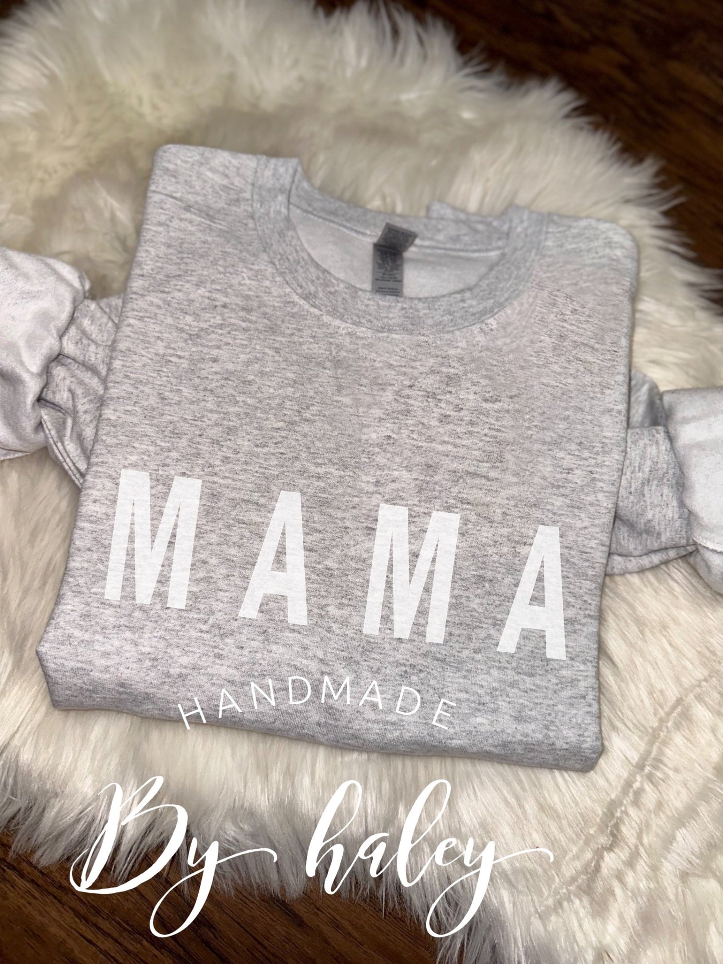 MAMA Crewneck