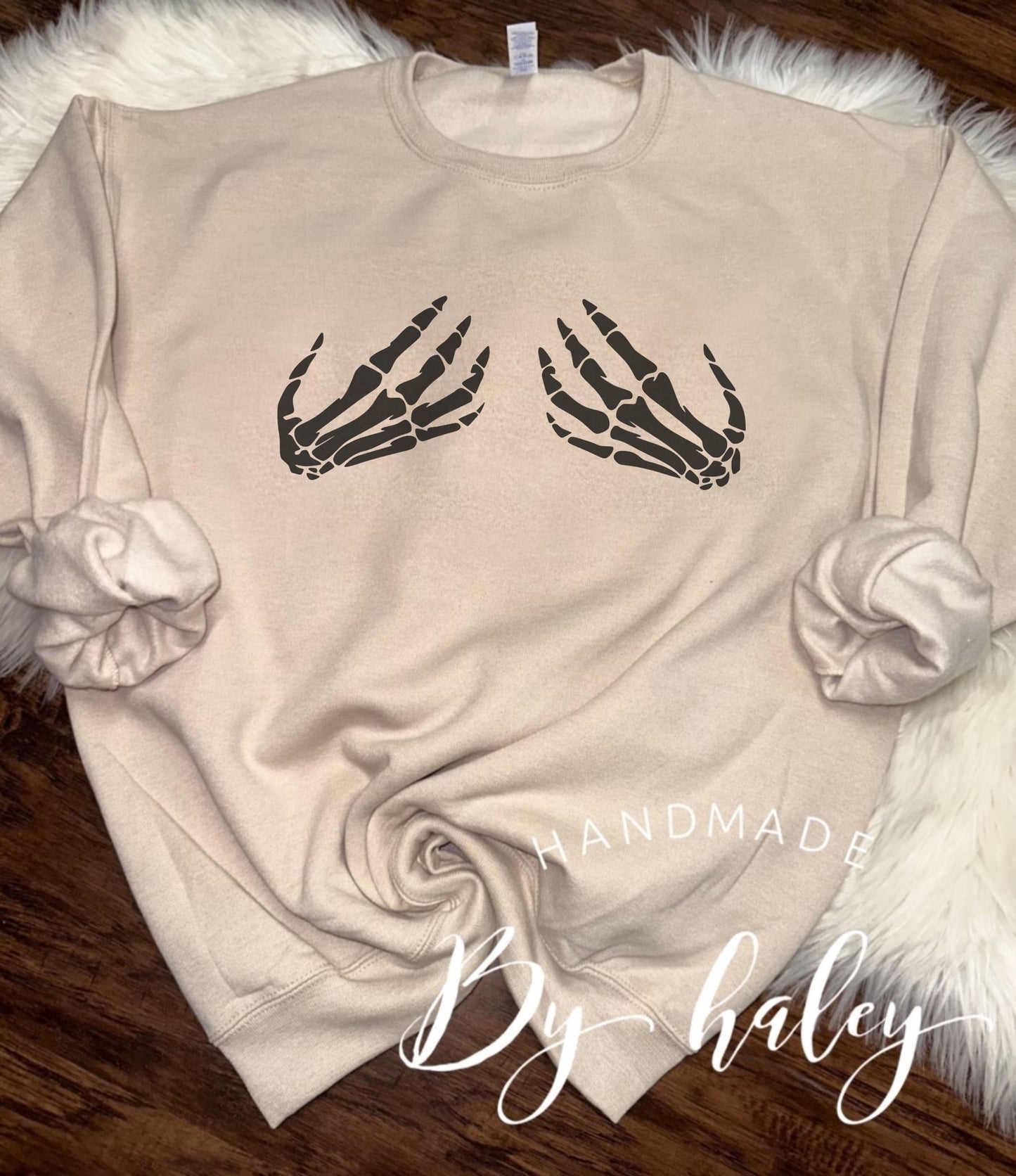 Skeleton Hand Tatas crewneck